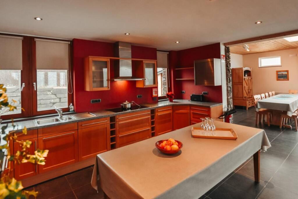 Les Loneux 27 Pers, - Vue Incroyable - Wellness, Billard, Cinema Casa de Férias *